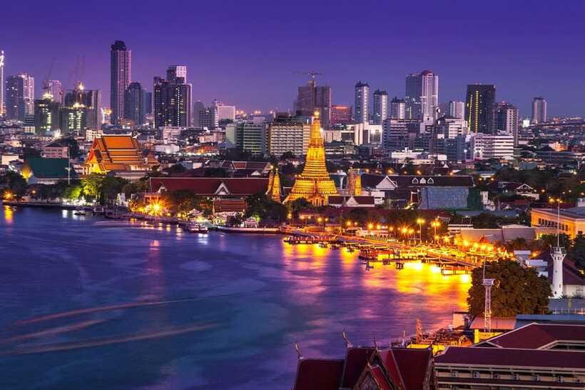 Bangkok: Chao Phraya River Meridian Cruise with Buffet - Wat Kalayanamitr Varamahavihara: a quieter temple moment