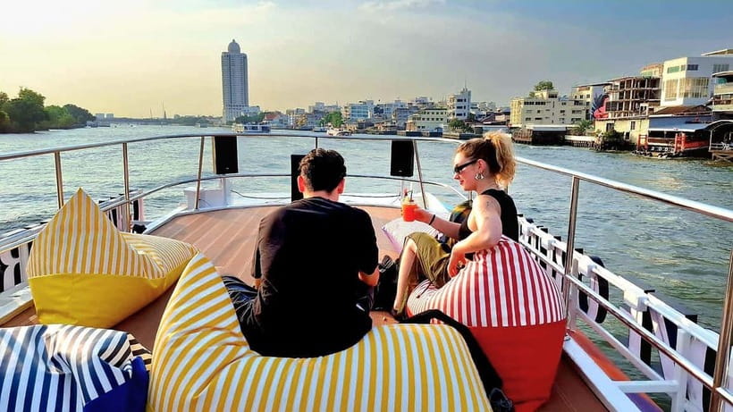 Bangkok : Chaophraya Booze Cruise – Drinks Onboard - River City Bangkok meeting point and what happens when you arrive
