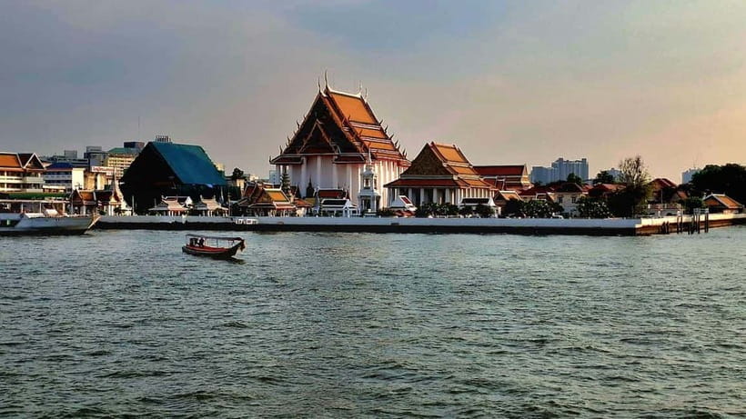 Bangkok : Chaophraya Booze Cruise – Drinks Onboard - Included on the cruise, and what you are paying for