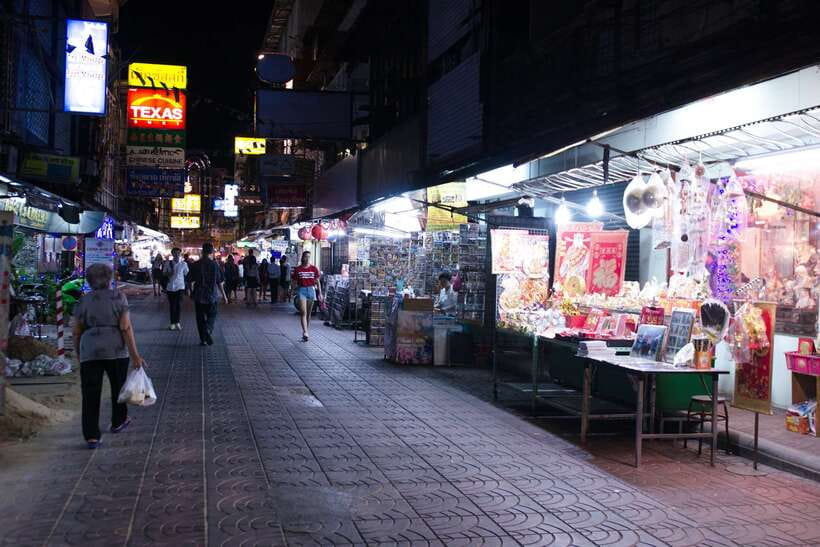 Bangkok: Chinatown Night Food Tour - The vibe you’ll notice on a good night