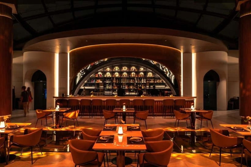 Bangkok: Cielo Sky Bar & Restaurant Rooftop - Food and drinks: gourmet Thai and international, built for pairings