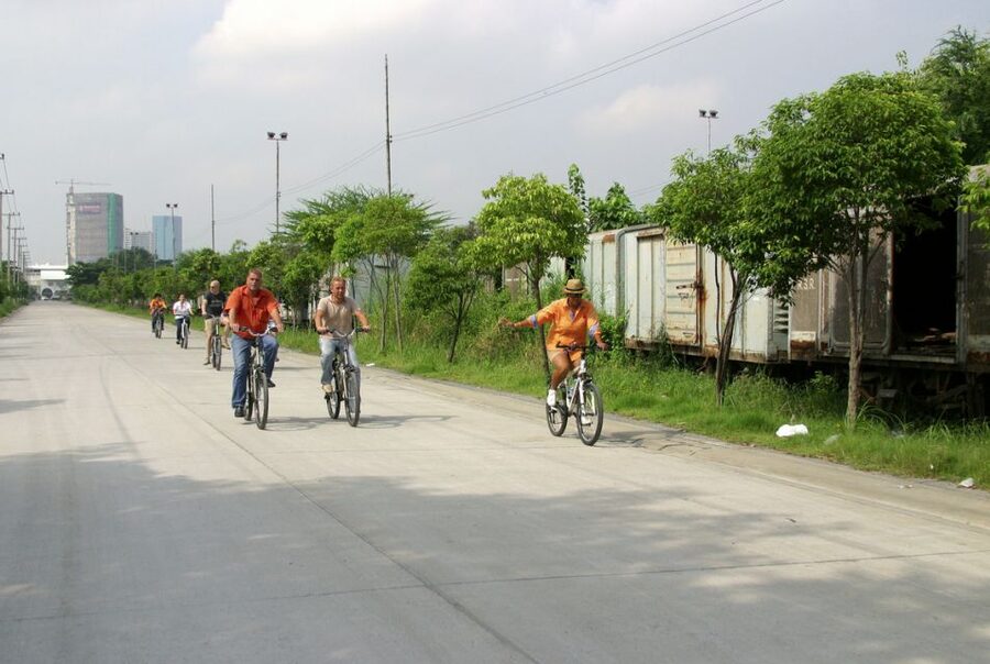 Bangkok: City Culture half-day Bike Tour - Lumpini Park and the Monitor Lizard Moment