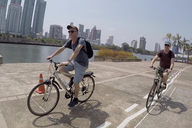 Bangkok City Culture Tour by Bike - Getting started at ThailandBiking on Rama III