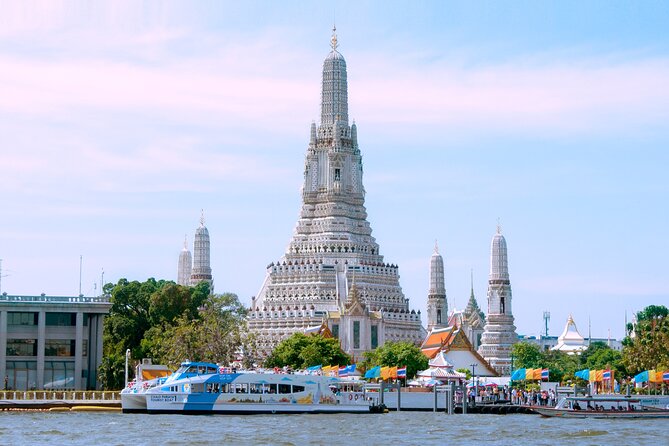 Bangkok City Day Pass - Save up to 50% - Includes Skywalk - Mahanakhon Skywalk at King Power: the 310-meter photo moment