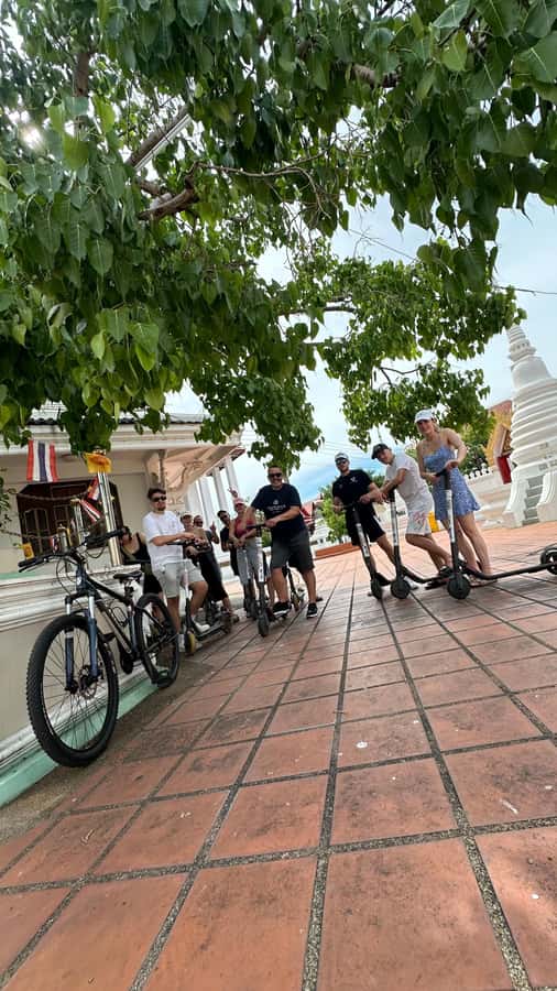 Bangkok: City Highlights Electric Scooter Tour - Electric scooters in Bangkok: why this format makes sense
