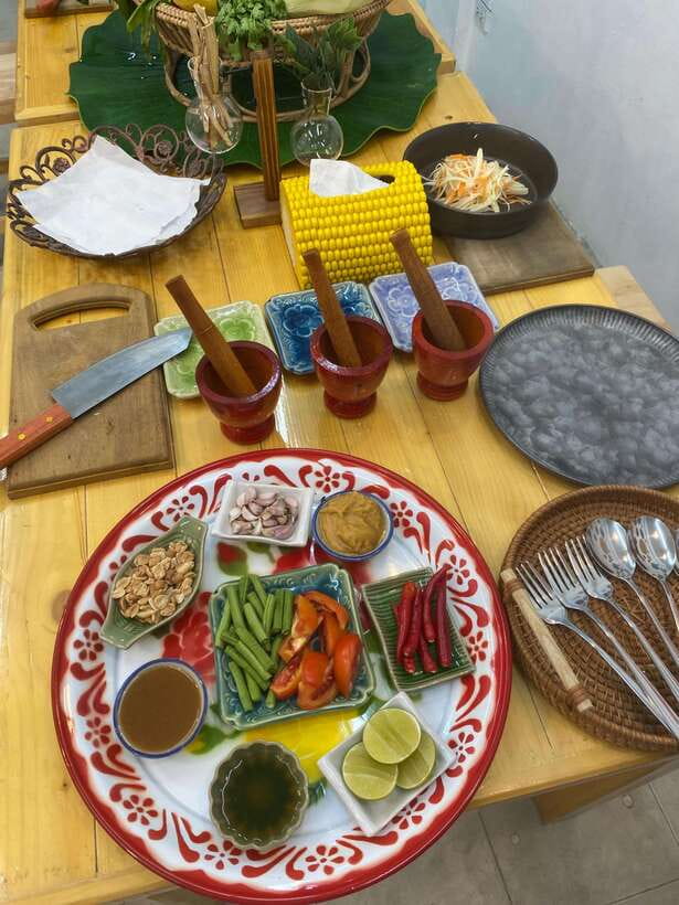 Bangkok Cooking Class : Traditional Thai dishes&Market Trip - Getting to the Venue: Thonburi 7 Is the Trick
