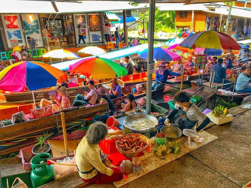 Bangkok: Damnoen Saduak and Mae Klong Train Markets - Price and value: is $22 a fair deal for this much variety?
