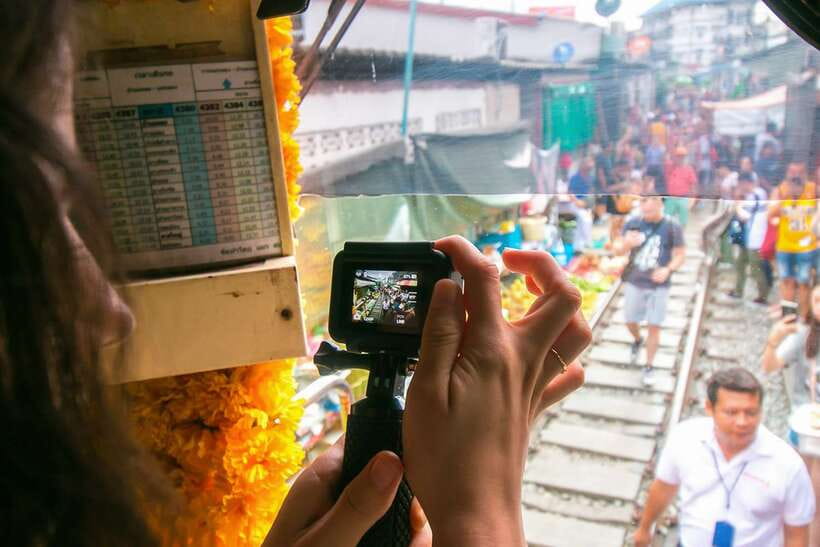 Bangkok: Damnoen Saduak Market and Maeklong Railway Market - Price and Value: What You Really Get for Around $25