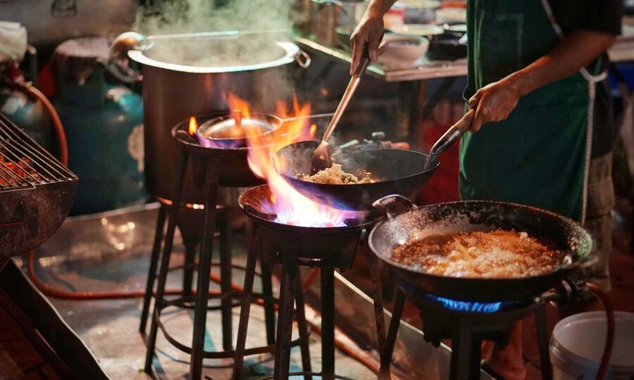 Bangkok: Discover a Taste of Chinatown – 2 Hr Walking Tour - Why Yaowarat Makes Sense for a 2-Hour Street Food Plan