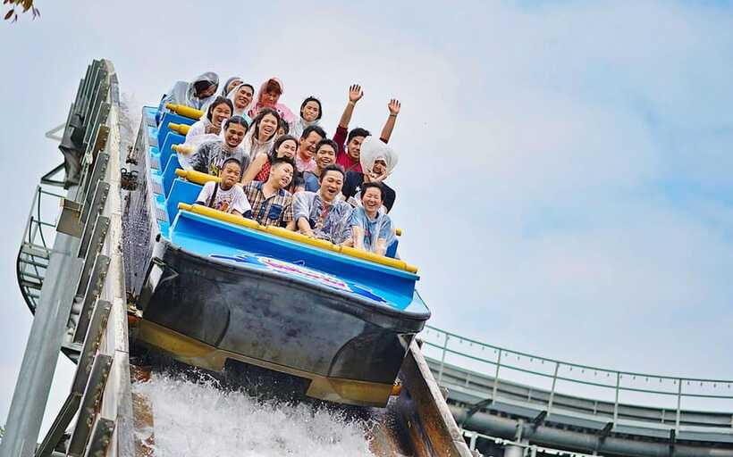 Bangkok: Dream World Unlimited Ride Ticket with Lunch - Parades and Photo Stops: How to Get the Most From the Landscape