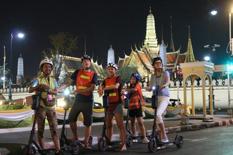 Bangkok: E-Scooter Night Tour with Local Street Food - Wat Arun, Santa Cruz Church, and Photo Stops That Actually Make Sense at Night