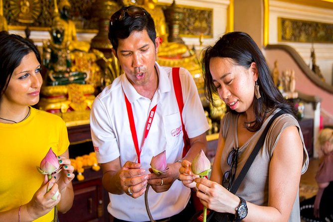 Bangkok Electric Tuk Tuk: Thonburi, Wang Lang & Food Tour - Price and value: what $65 gets you in real time