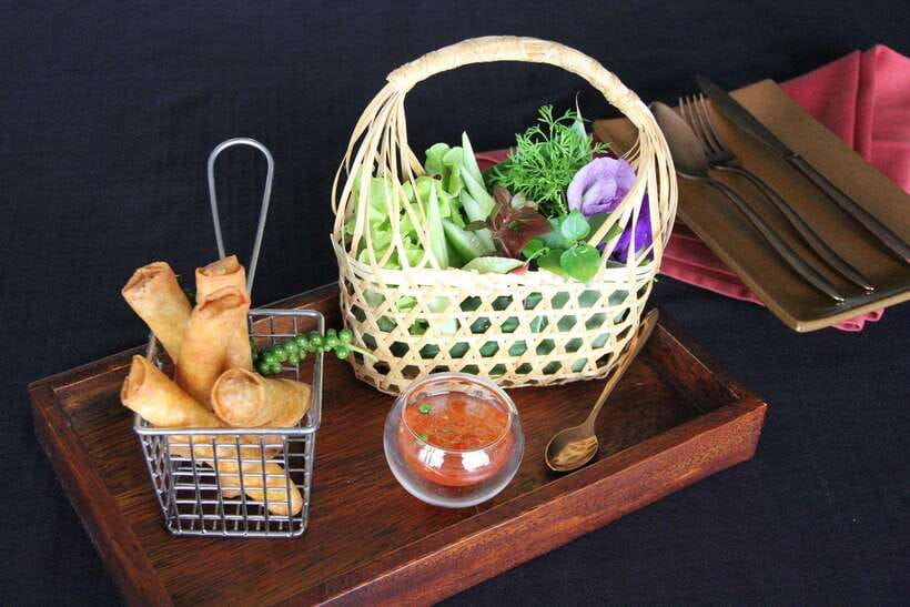 Bangkok: Enjoy Fine Thai Food with Panoramic Rooftop Views - Quick Tips to Make the Evening Smooth