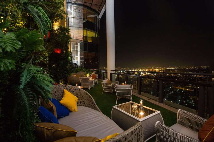 Bangkok: Enjoy Fine Thai Food with Panoramic Rooftop Views - Service Quality: The Small Things That Make It Feel High-End