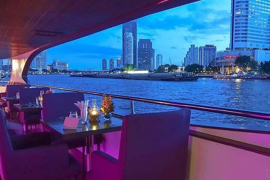 Bangkok: Evening Dinner Cruise with Live Music Chao Phraya - Price and what you actually get for $53