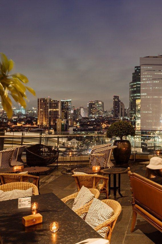 Bangkok: Fallabella River Front Iconsiam - What you’ll eat: international variety with Thai options