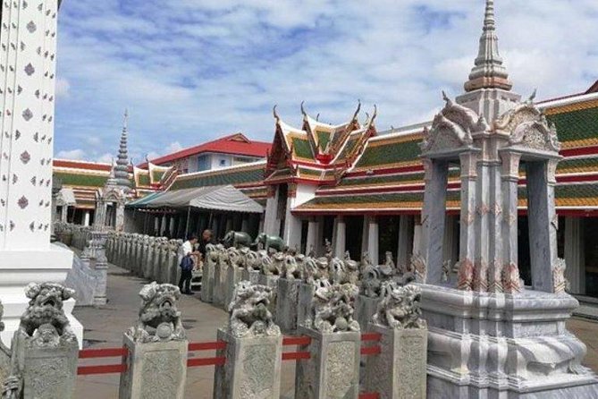 Bangkok Famous Temples sightseeing with Chinatown - Wat Pho, Reclining Buddha, and the Worth-the-Walk Finish