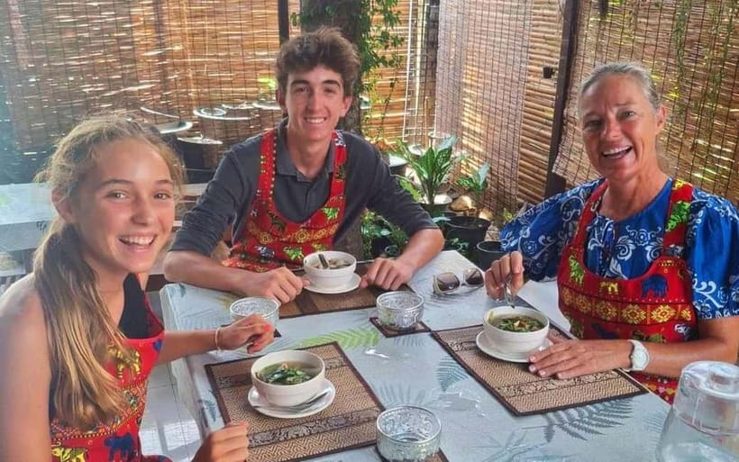 Bangkok: Favourite Thai Flavors Cooking Class by Smart Cook - What you cook in 150 minutes: Pad Thai, coconut milk chicken, mango sticky rice