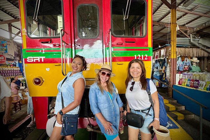Bangkok: Floating Market and Train Market Experience - Longtail boat through canals: the calmer half of the day