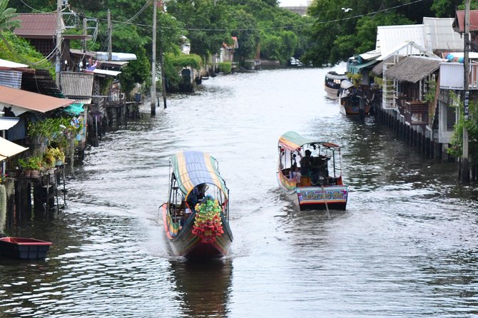 Bangkok Floating Markets and Boat Tour - Starting at Wat Saphan Floating Market, and Why the Buddha Lesson Matters