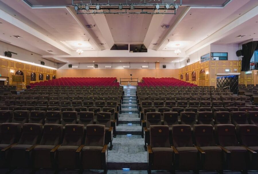 Bangkok: Golden Dome Cabaret Show Entry Ticket - VIP vs Deluxe Seating: Getting the Best Views Without Overthinking It