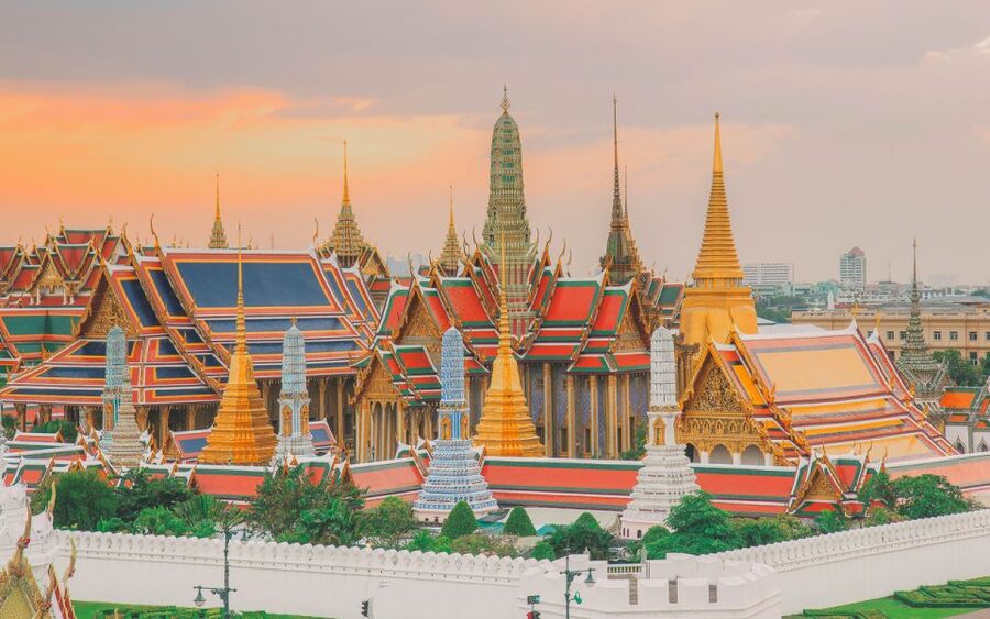 Bangkok: Grand Palace and Emerald Buddha Half-Day Tour - The Middle Court, where the palace shows its architectural logic
