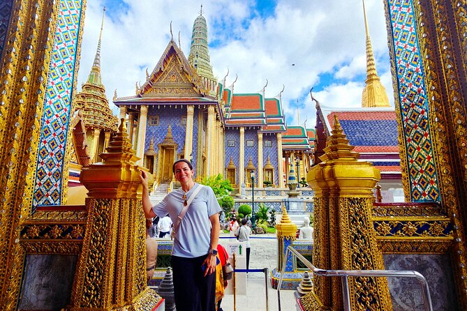 Bangkok Grand Palace and Temples Private Tour - Wat Phra Kaew and the Emerald Buddha: what you are really seeing