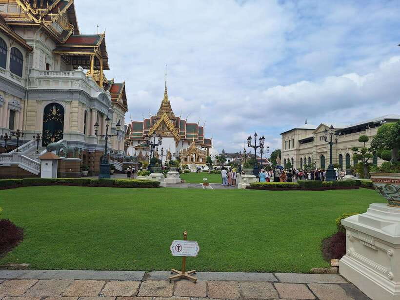Bangkok Grand Palace & Emerald Buddha Flexible Pass w/ Audio - Entering the Grand Palace Area Fast: What You Can Expect