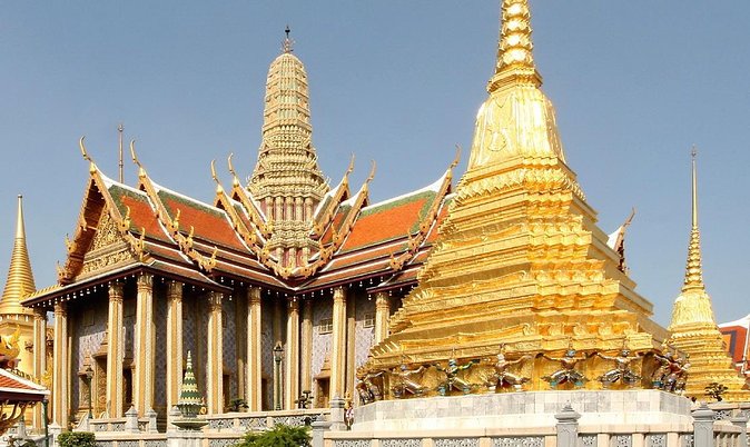 Bangkok Grand Palace Tour with Convenient Hotel Transfer - Grand Palace in 90 Minutes, With a Guide Who Makes It Click
