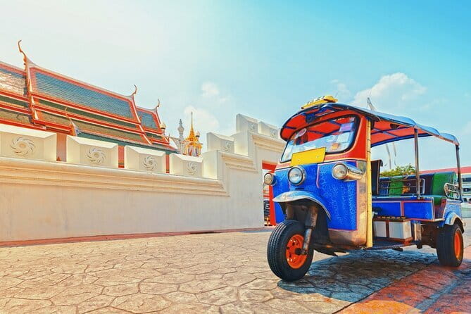 Bangkok: Grand Palace, Wat Pho and Chinatown Walking Tour - Should you book this Grand Palace, Wat Pho and Chinatown tour?