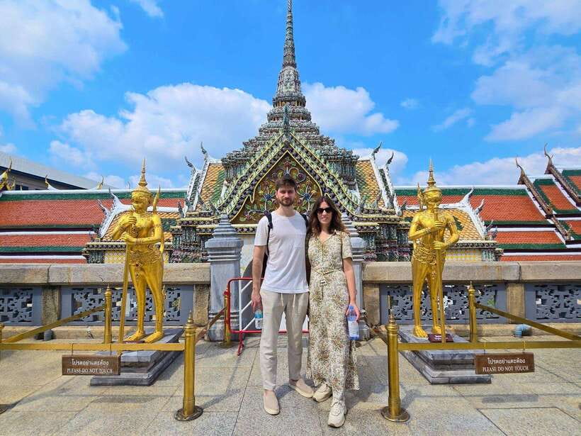 Bangkok: Grand Palace, Wat Pho, Wat Arun and Wat Sa Ket Tour - Who should book this Bangkok temples tour