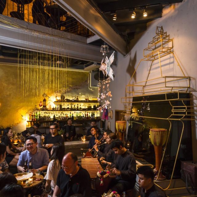 Bangkok: Guided Bar Hopping Night Tour with Private Option - Stop 4: Ba Hao and the Chinese-inspired finish