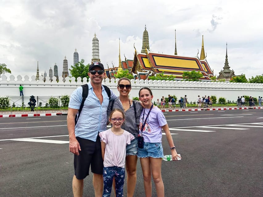 Bangkok: Guided Tour in a Typical Thai Tuk-Tuk - Chinatown and Yaowarat Road: the sensory payoff after temples
