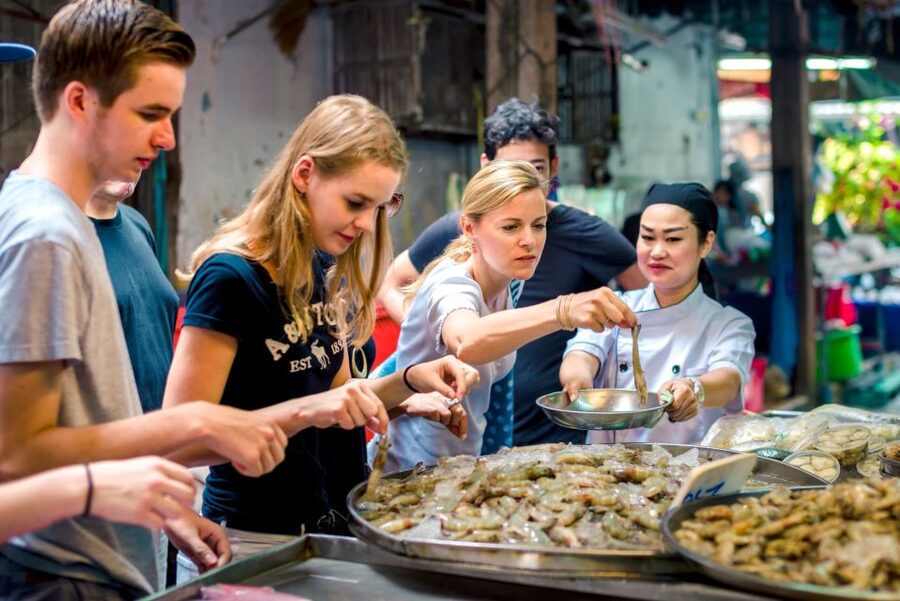Bangkok: Half-Day Thai Cooking Class in Bangrak District - What you’ll cook: five dishes with Bangkok staples