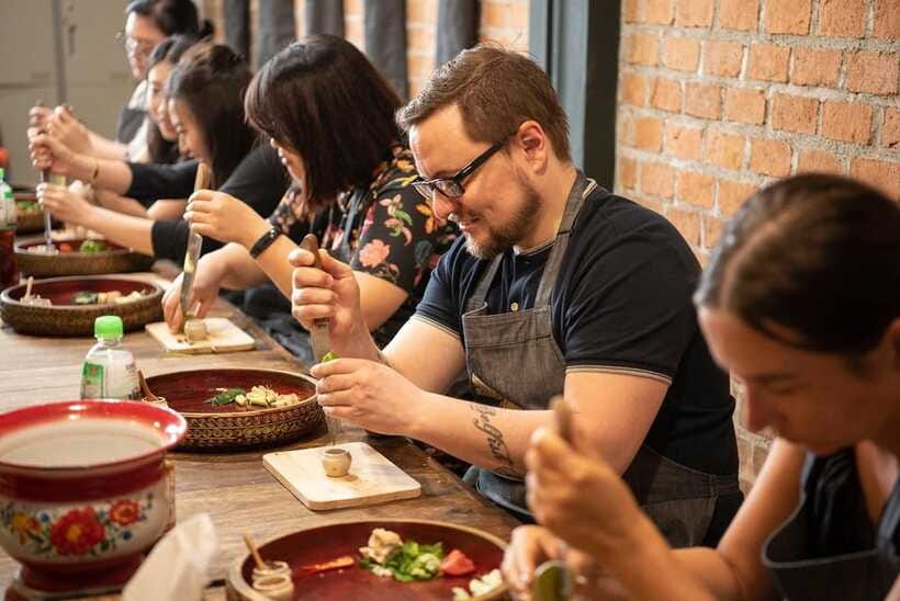 Bangkok: Hands-on Thai Cooking Class and Market Tour - Afternoon and Evening Classes: Mango Carving Steps In