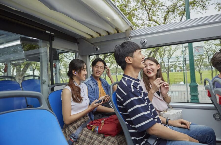 Bangkok: Hop-On Hop-Off Bus with 24, 48 or 72-Hour Validity - The GPS Audio Guide With Free Headsets: A Low-Effort Way To Learn
