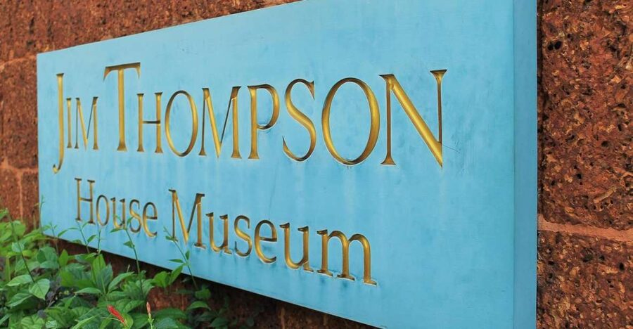 Bangkok: Jim Thompson House and Baan Krua Community Tour - From hotel pickup to the first doorway: your morning rhythm