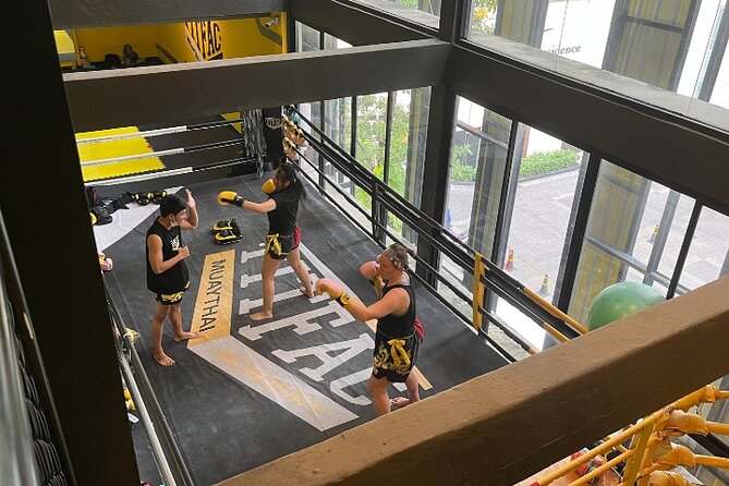 Bangkok:Learn 1-1 Muay Thai + Free Muaythai Shorts & Hotel Pickup - Who this Muay Thai lesson is best for