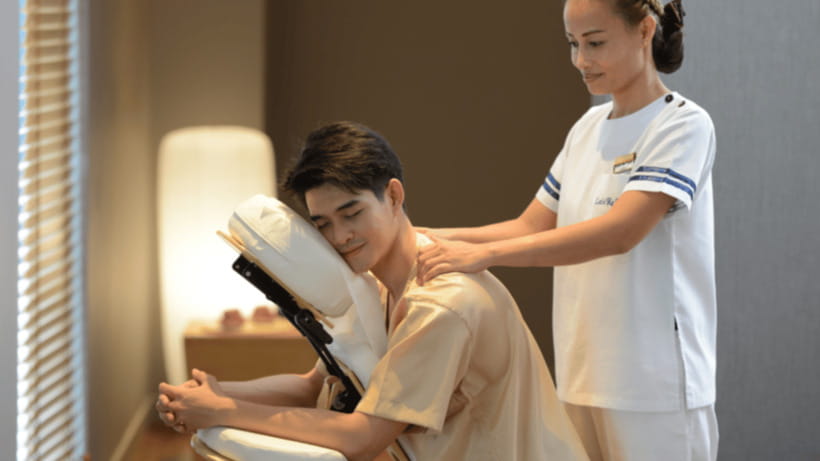 Bangkok: Let's Relax Spa Central World E-Voucher - Entering Let’s Relax Spa inside Central World