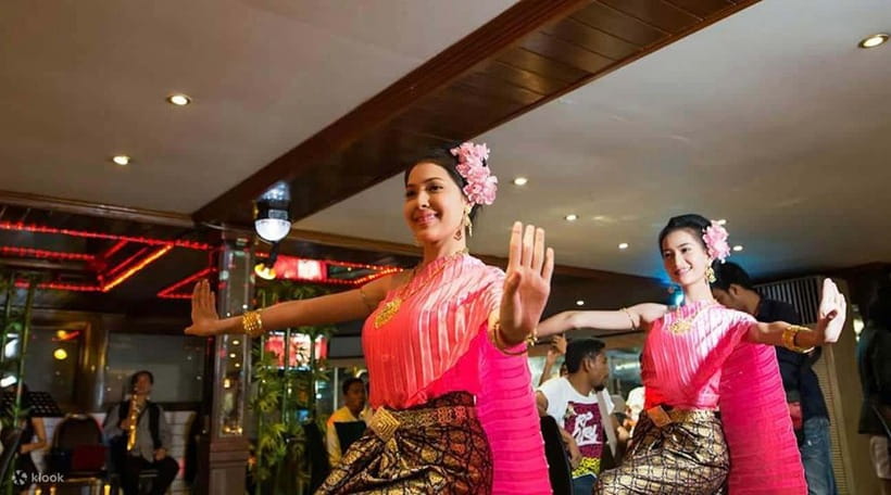 Bangkok: Luxury White Dinner Cruise Free Flow Beer and Wine - The sights you pass: Wat Arun, the Grand Palace area, and the ICONSIAM lights