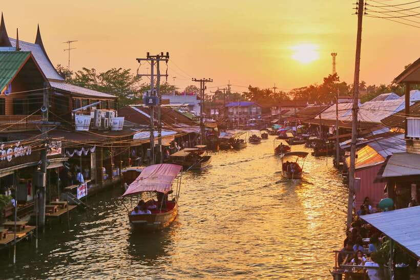 Bangkok: Maeklong Railway & Amphawa Floating Market Day Trip - Key Things I’d Prioritize on This Trip