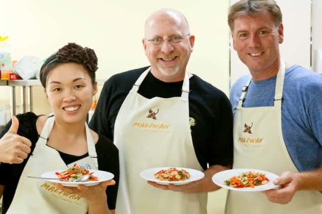 Bangkok: Maliwan Thai Cooking Class with Market Tour - Dietary Needs and Menu Choices: What You Can Plan For
