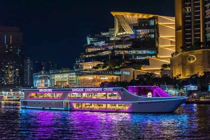 Bangkok Manohra Cruise Sunset Dining on Chao Phraya River - Wat Arun: the Temple of Dawn, made for sunset photos