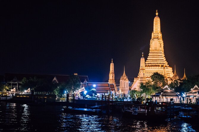 Bangkok Meridian Dinner Cruise from ICONSIAM - Dinner on Board: Seafood, Thai, and International Buffet Reality Check