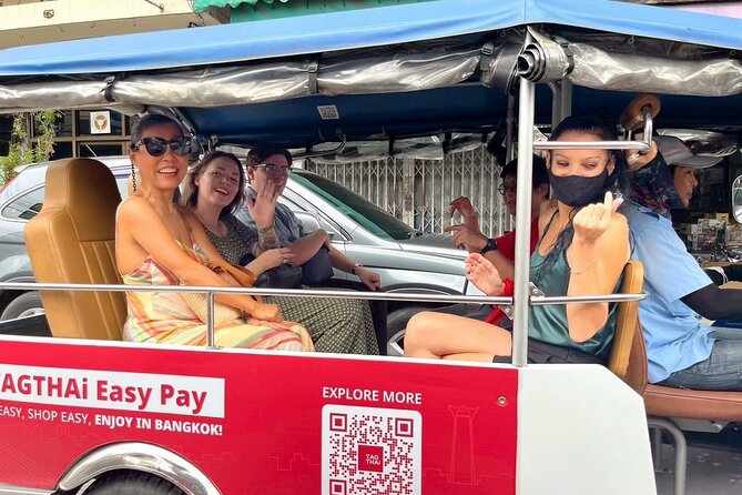 Bangkok Michelin Food Tour (3 Stops, 8 tastings) - Mango sticky rice and the shaded-alley stroll