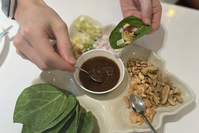 Bangkok Michelin Food Tour (3 Stops, 8 tastings) - Group vibe and meeting point: easy start, easy finish