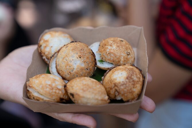 Bangkok: Michelin Street Eats by Tuk-Tuk Guided Food Tour - Saphan Khao Market: street-food variety, but bring a little patience