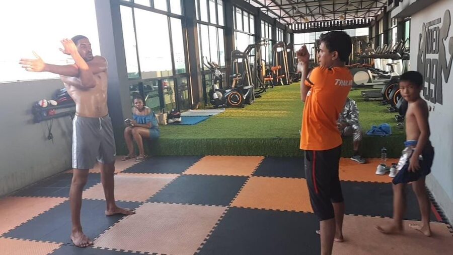 Bangkok: Muay Thai Boxing Class for Beginners - The art of eight limbs, explained in beginner language