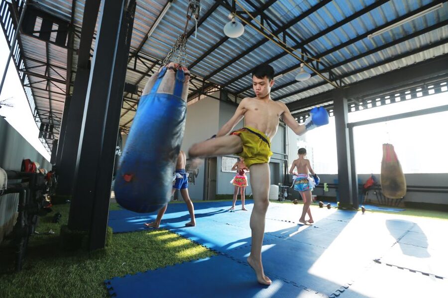Bangkok: Muay Thai Boxing Class for Beginners - Warm-up and footwork: the part that makes everything safer