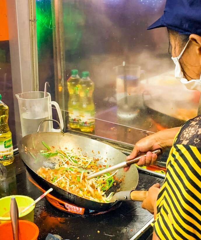 Bangkok: Must-Try Hidden Bike & Food Experience - The final backstreet rides, scenic stops, and photo moment